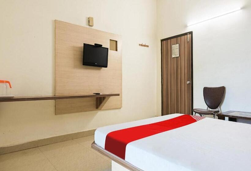 ホテル Oyo Flagship International Lodge