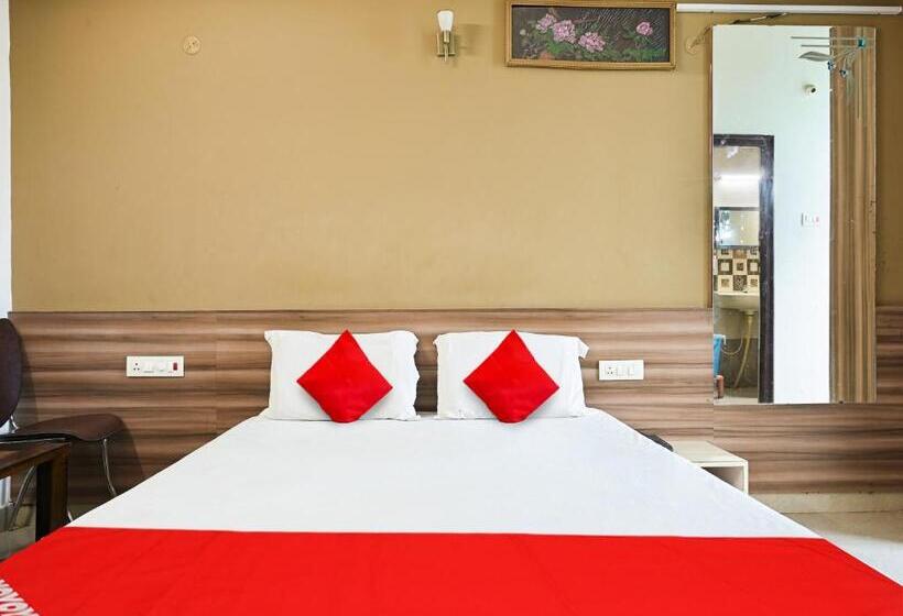 ホテル Oyo Flagship International Lodge