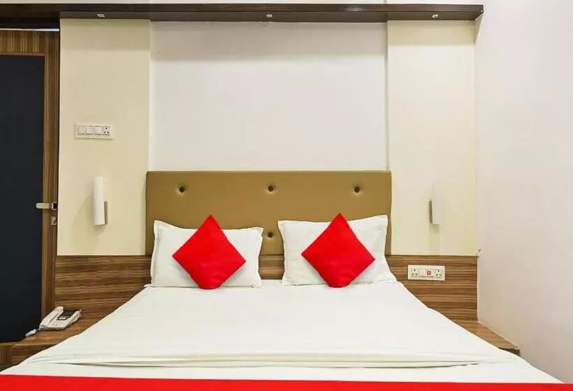 Hotelli Oyo Flagship International Lodge