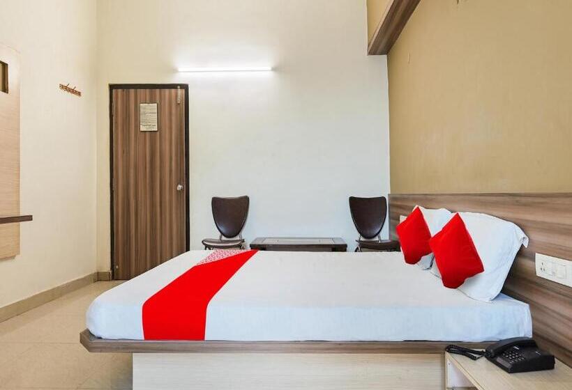 ホテル Oyo Flagship International Lodge