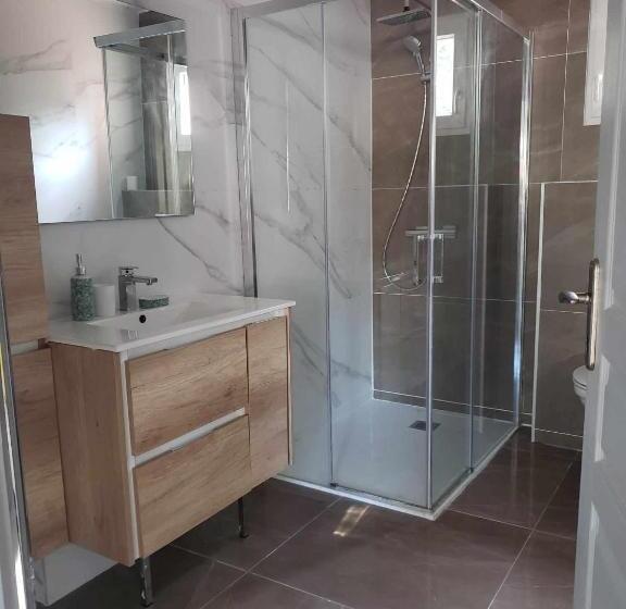 Les Gites Du Parc Animalier De Ginasservis