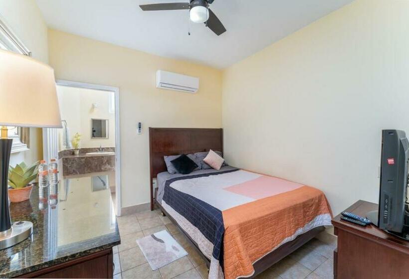 Hotel El Faro Loreto