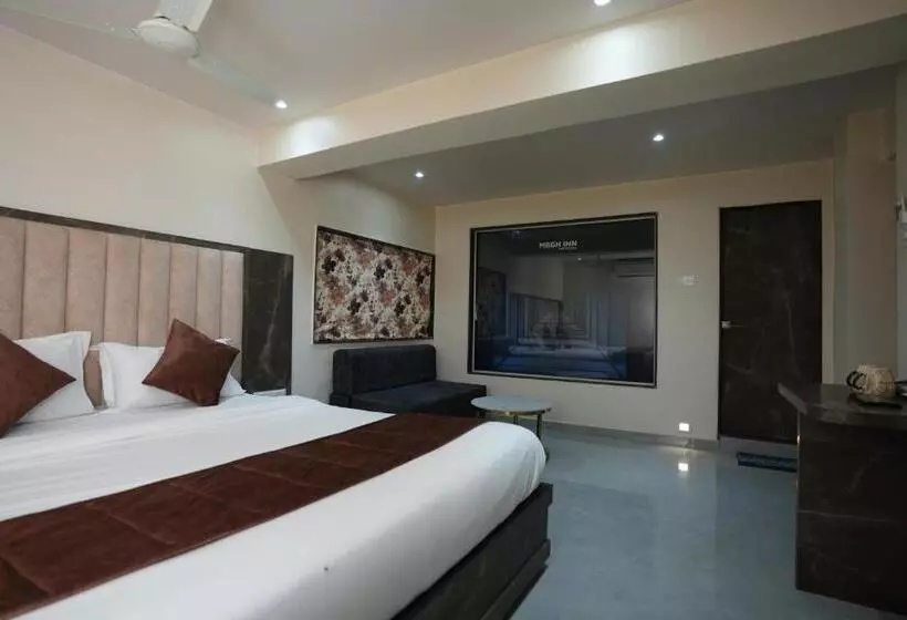Hotelli Megh Inn