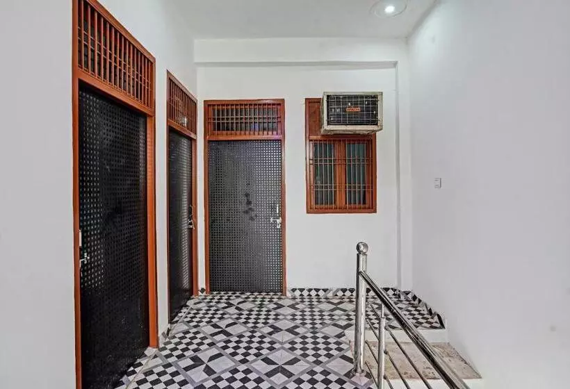 Hotelli Oyo Flagship Sparrow House Residency