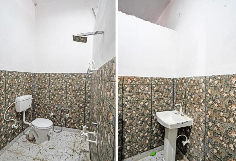 בית מלון כפרי Oyo Flagship Sparrow House Residency