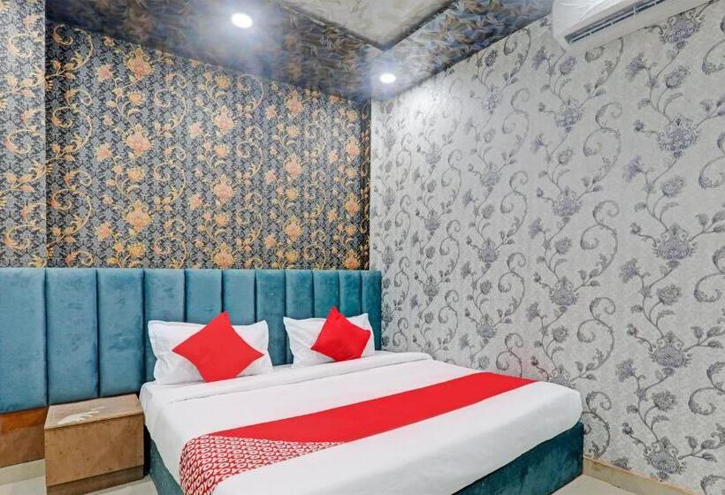 Oyo Flagship Hotel Mayur Residency