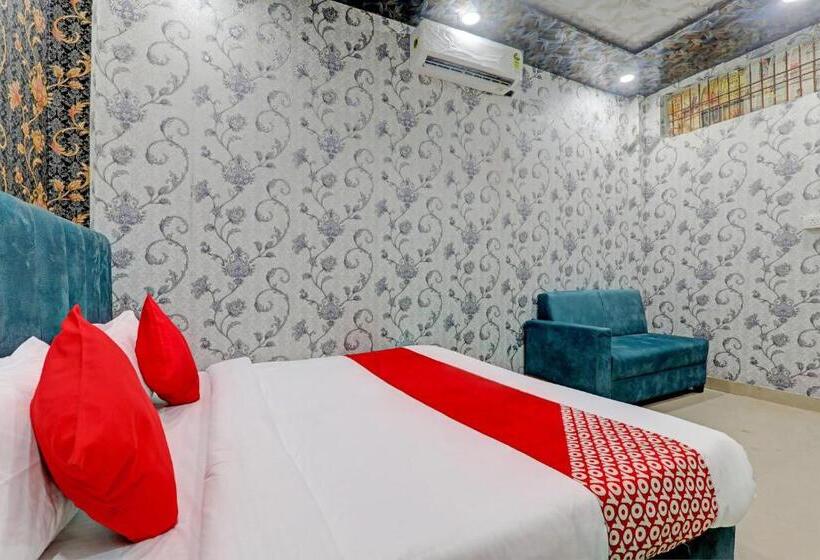Oyo Flagship Hotel Mayur Residency