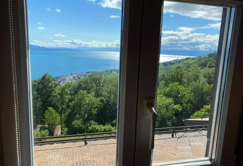 ペンション La Favela