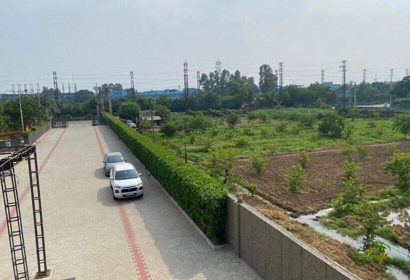 Grand Heritage Hotel & Resort