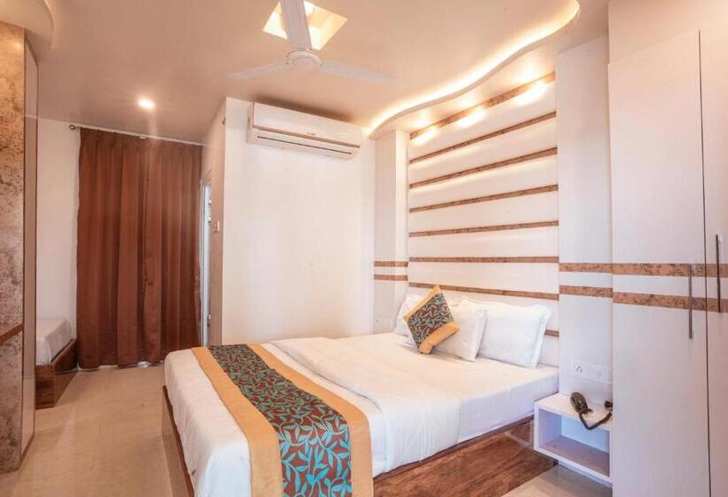 هتل Ananya Residency