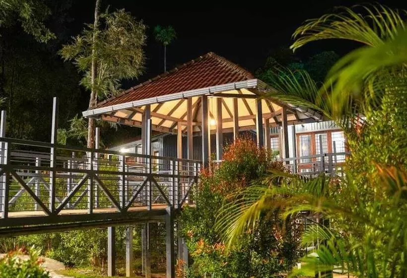 Hotelli B Camp Resorts & Homestays