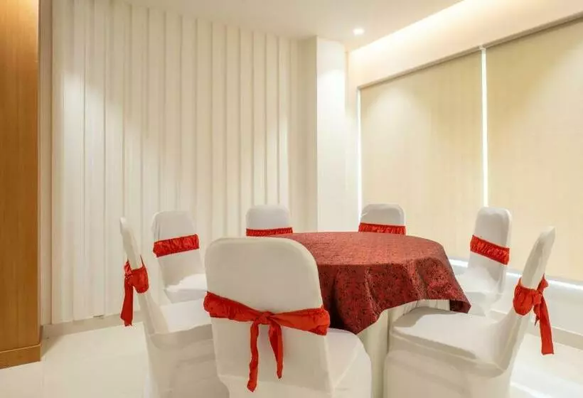 هتل Clubway Grand A Boutique