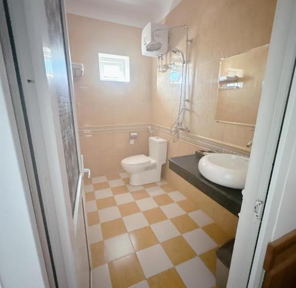 هتل Khách Sạn Hoàng Gia