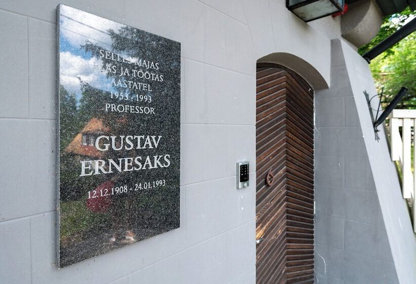 پانسیون Gustav Ernesaks  Kadriorg
