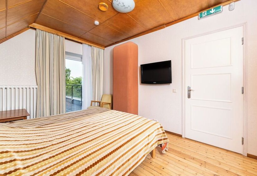 پانسیون Gustav Ernesaks  Kadriorg