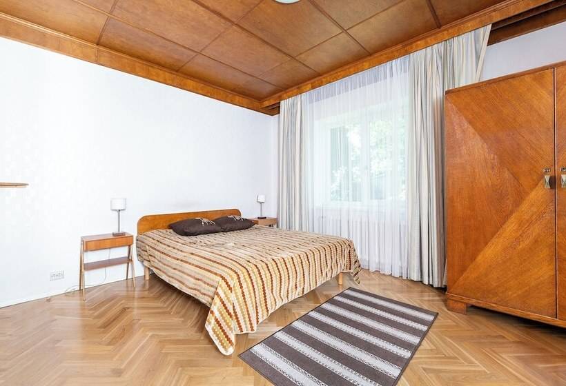 پانسیون Gustav Ernesaks  Kadriorg