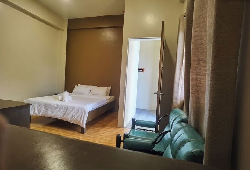 Hotelli Y S Rezidenzia Suites