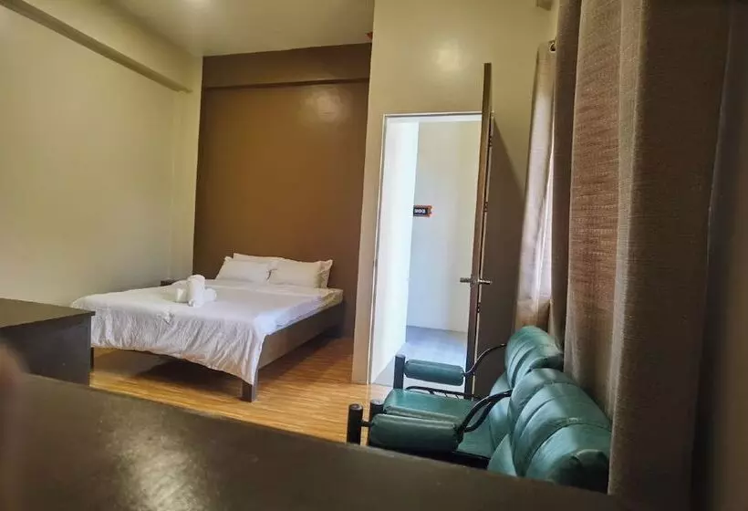 ホテル Y S Rezidenzia Suites