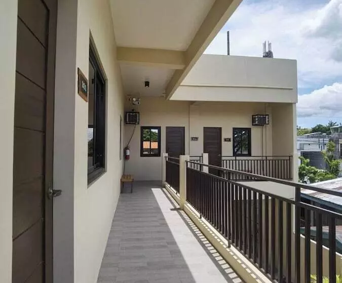 ホテル Y S Rezidenzia Suites