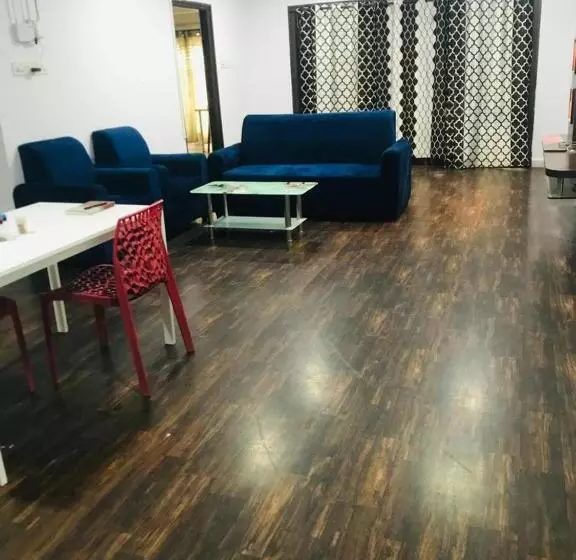 ペンション Comfortable Guest House Stay In Jubilee Hills