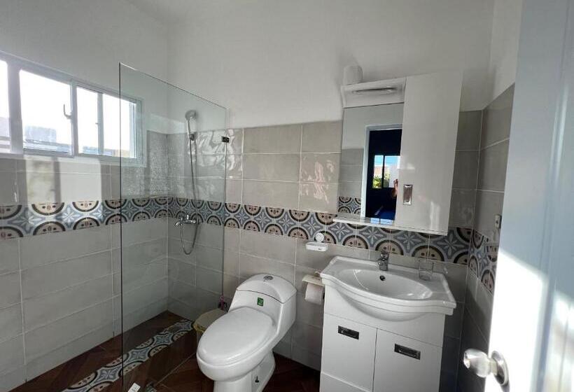 پانسیون Encantadora Villa Blue Completa