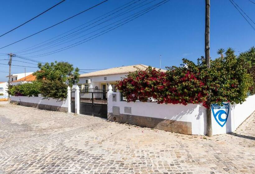 هاستل Carrapateiraextreme Surf Villa