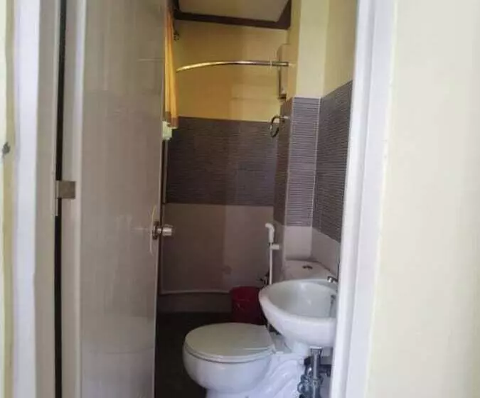 Hotelli Delta Star Manor