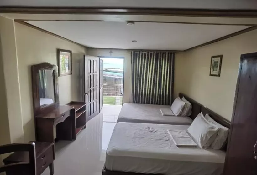 Hotelli Delta Star Manor