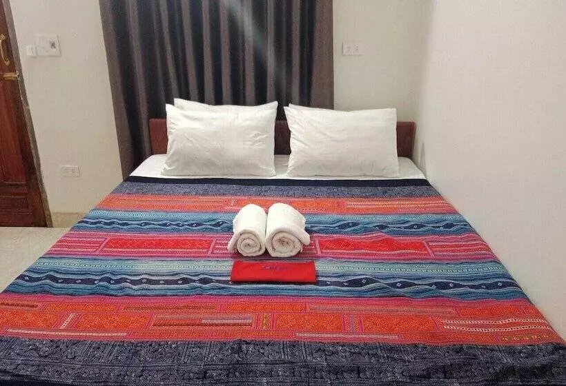 هتل Ha Giang Yolo House And Loop Tours