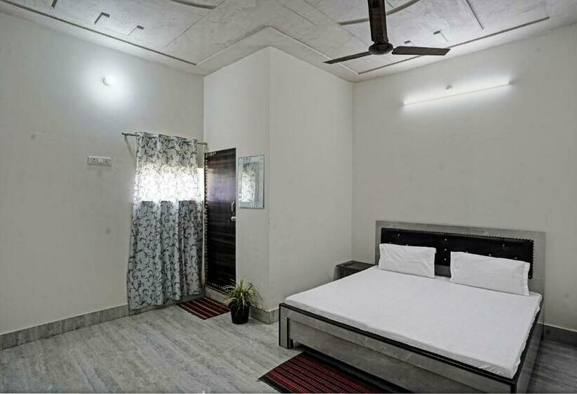 Hotelli Uv Gosana Mathura