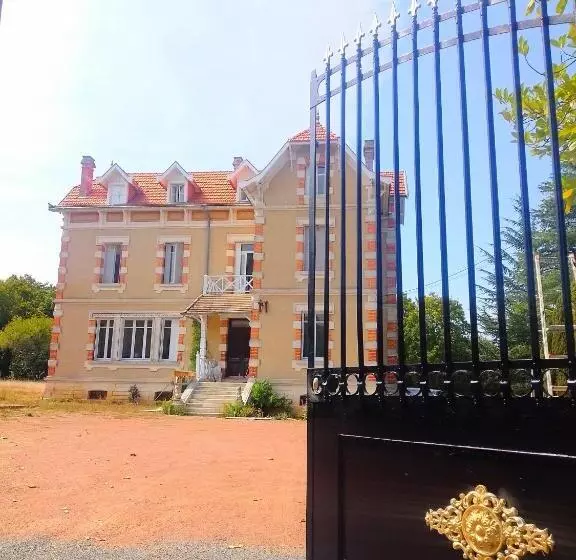 ペンション Hennessy Hunting Estate