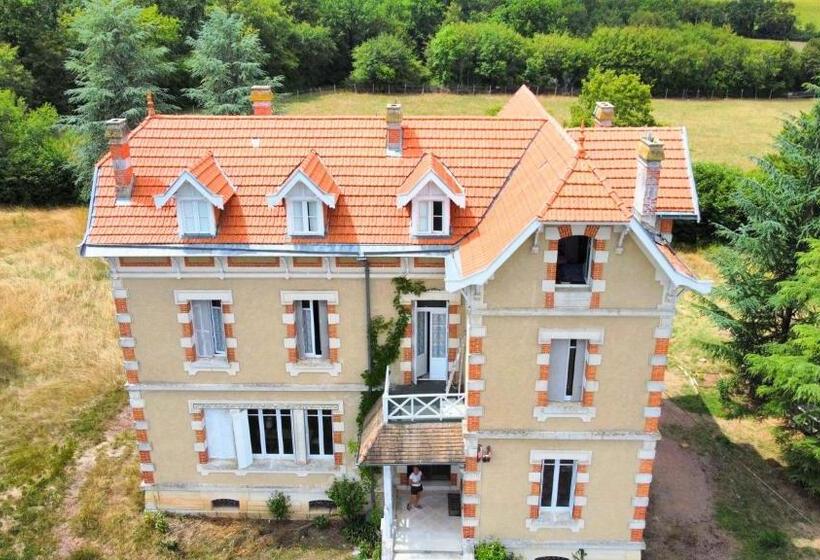 Пансион Hennessy Hunting Estate