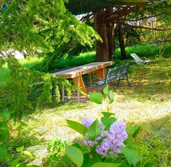 Пансион Hennessy Hunting Estate