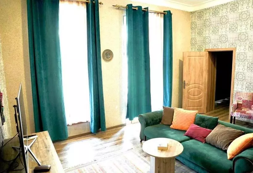 Sahil Inn Baku Hotel Formula 1 View