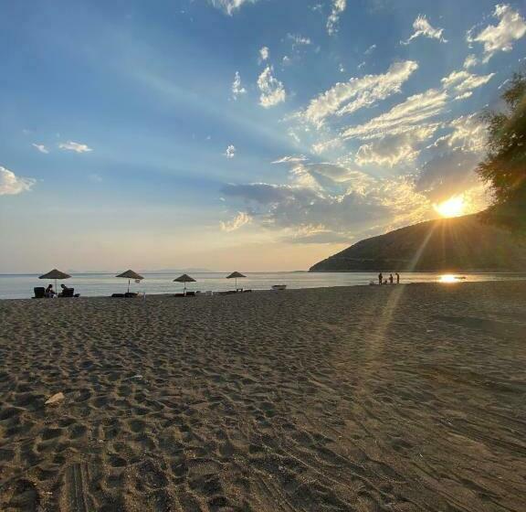 Bed and Breakfast Nirvana Boutique