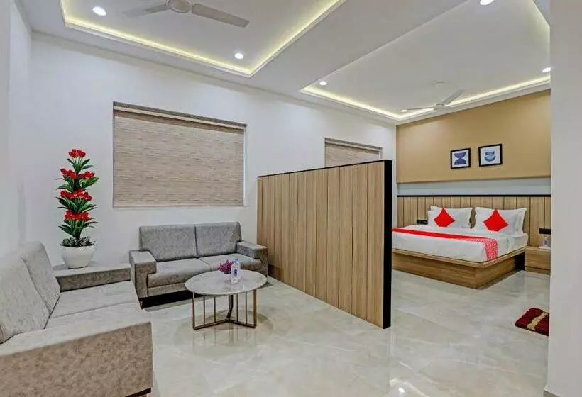 Fabhotel Rama Inn