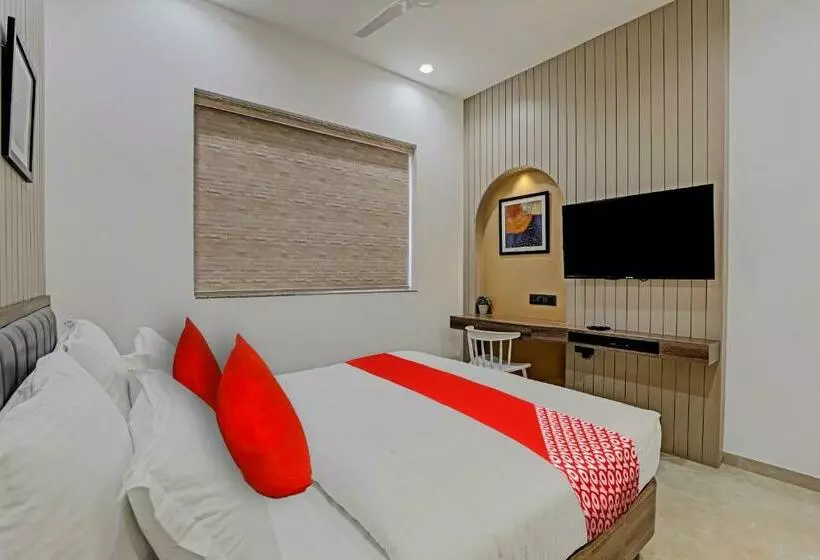 Fabhotel Rama Inn