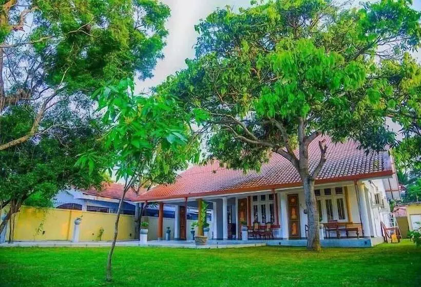 Majatalo Ace Boutique Airport