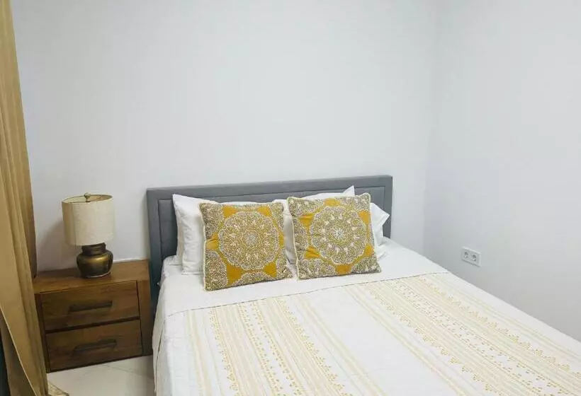 پانسیون City Center Luxurious Suites & Rooms