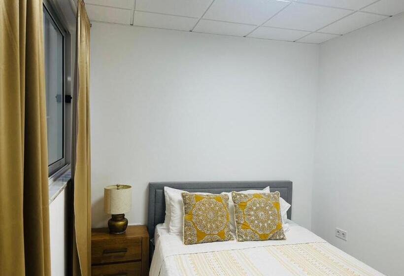 پانسیون City Center Luxurious Suites & Rooms