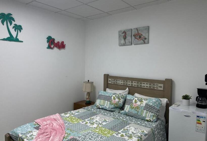 پانسیون City Center Luxurious Suites & Rooms