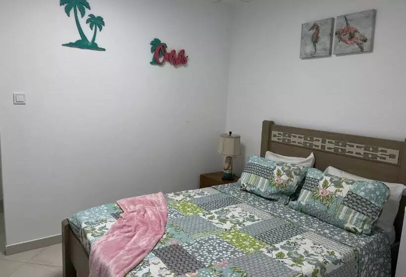 پانسیون City Center Luxurious Suites & Rooms