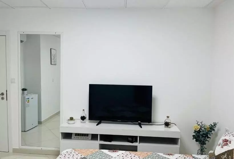 پانسیون City Center Luxurious Suites & Rooms