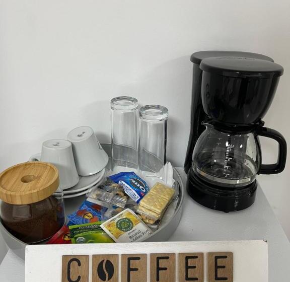 پانسیون City Center Luxurious Suites & Rooms