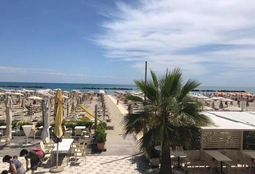 پانسیون Estate Torre Guelfa