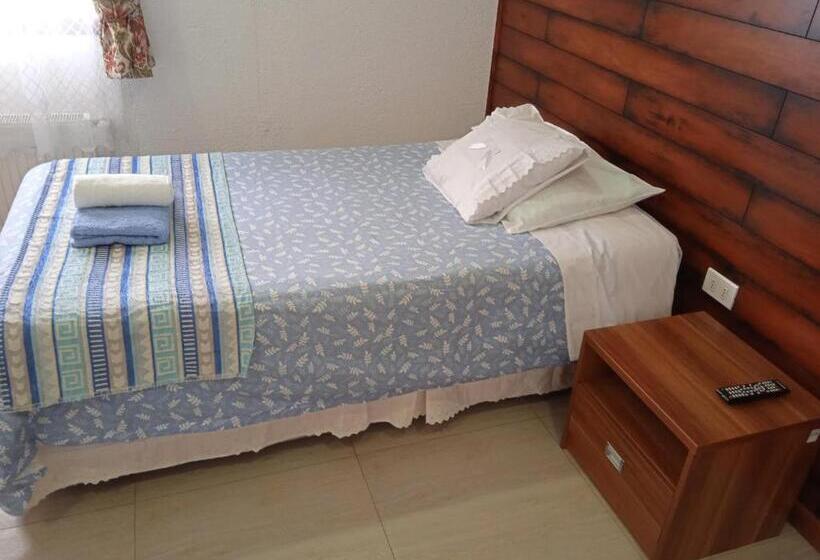 پانسیون Hostal Jc