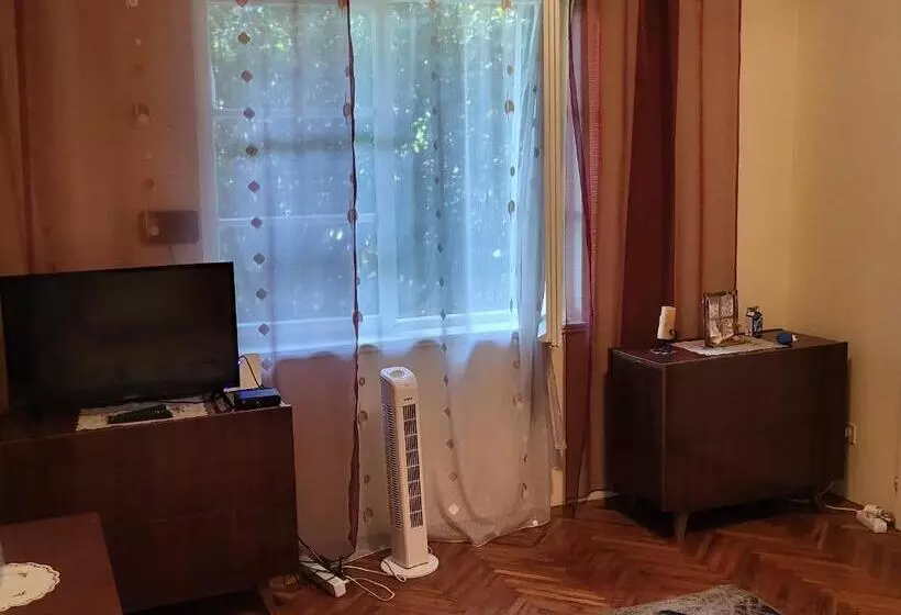 پانسیون Lovorika