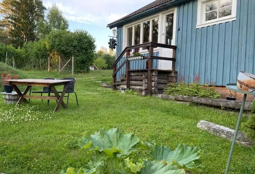 ペンション Rustic Haven Bed And Breakfast Near Klarälvsbanan And Swimming Area