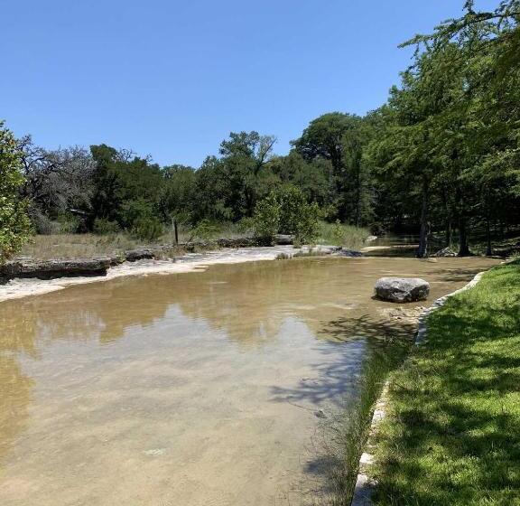 بنسيون Water S Edge Guesthouse Bandera