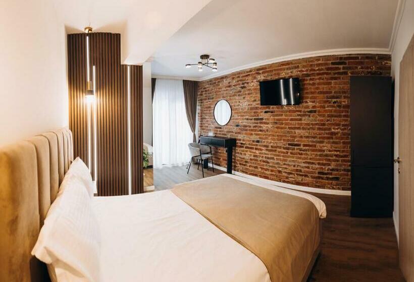 Pensiunea Brici Junior